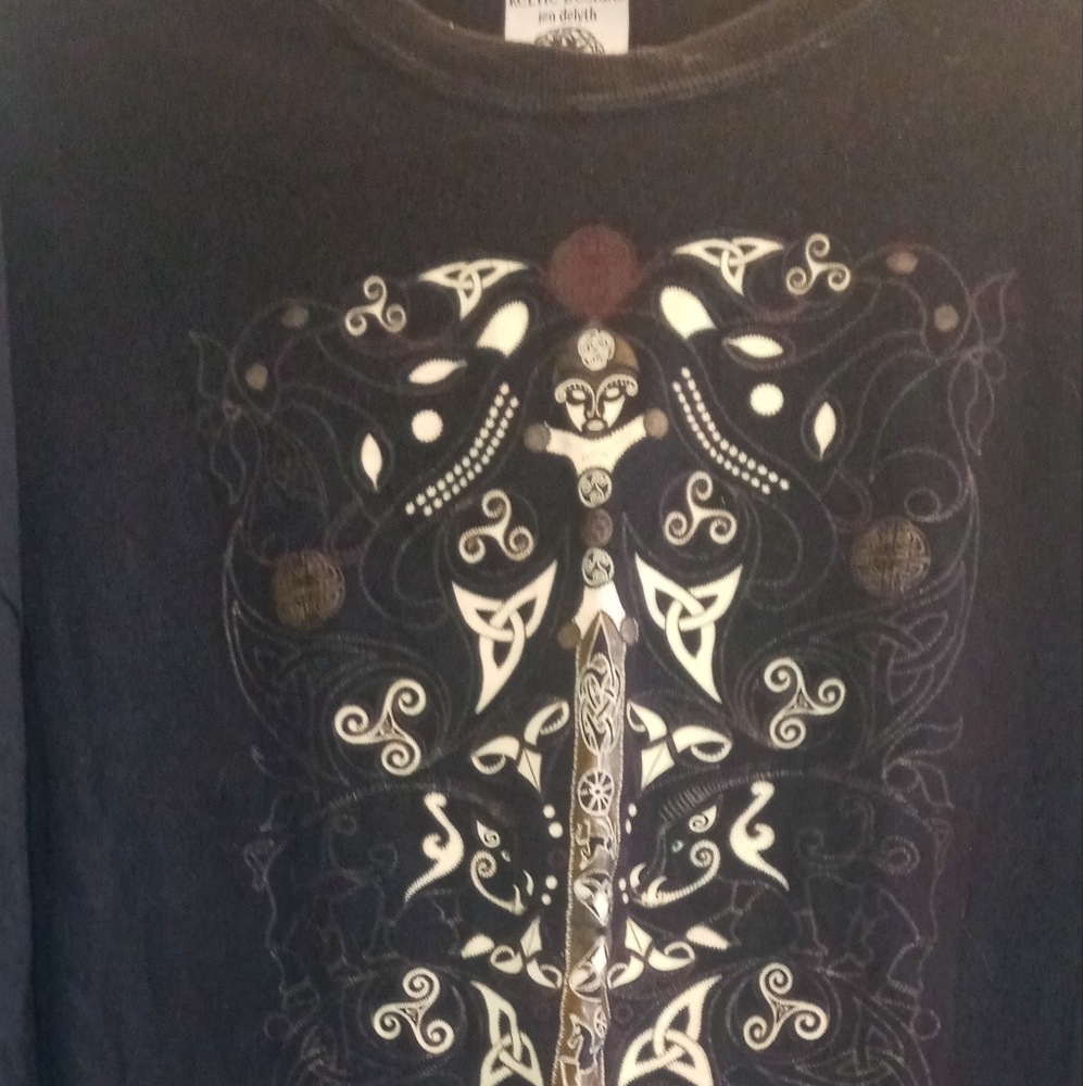 Keltic Designs Tee - Picture 4 of 4